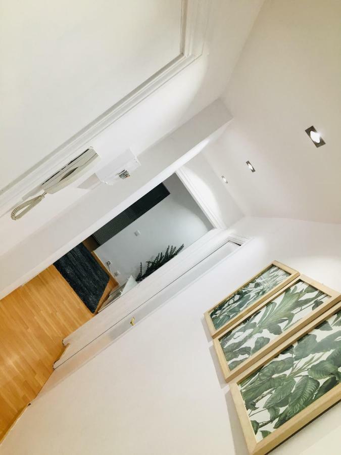 Apartamento Good Vibes Apartment Сарагоса Екстериор снимка