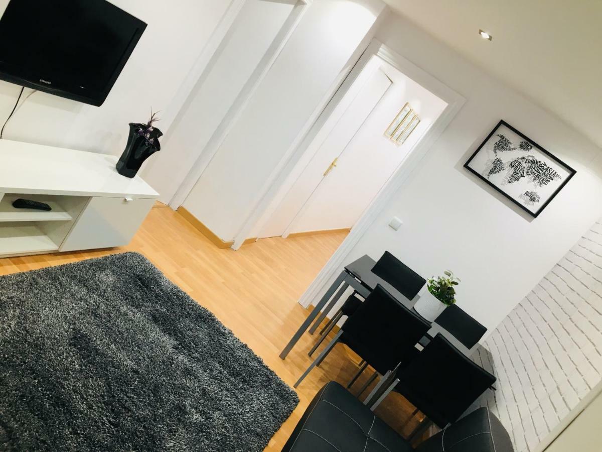 Apartamento Good Vibes Apartment Сарагоса Екстериор снимка