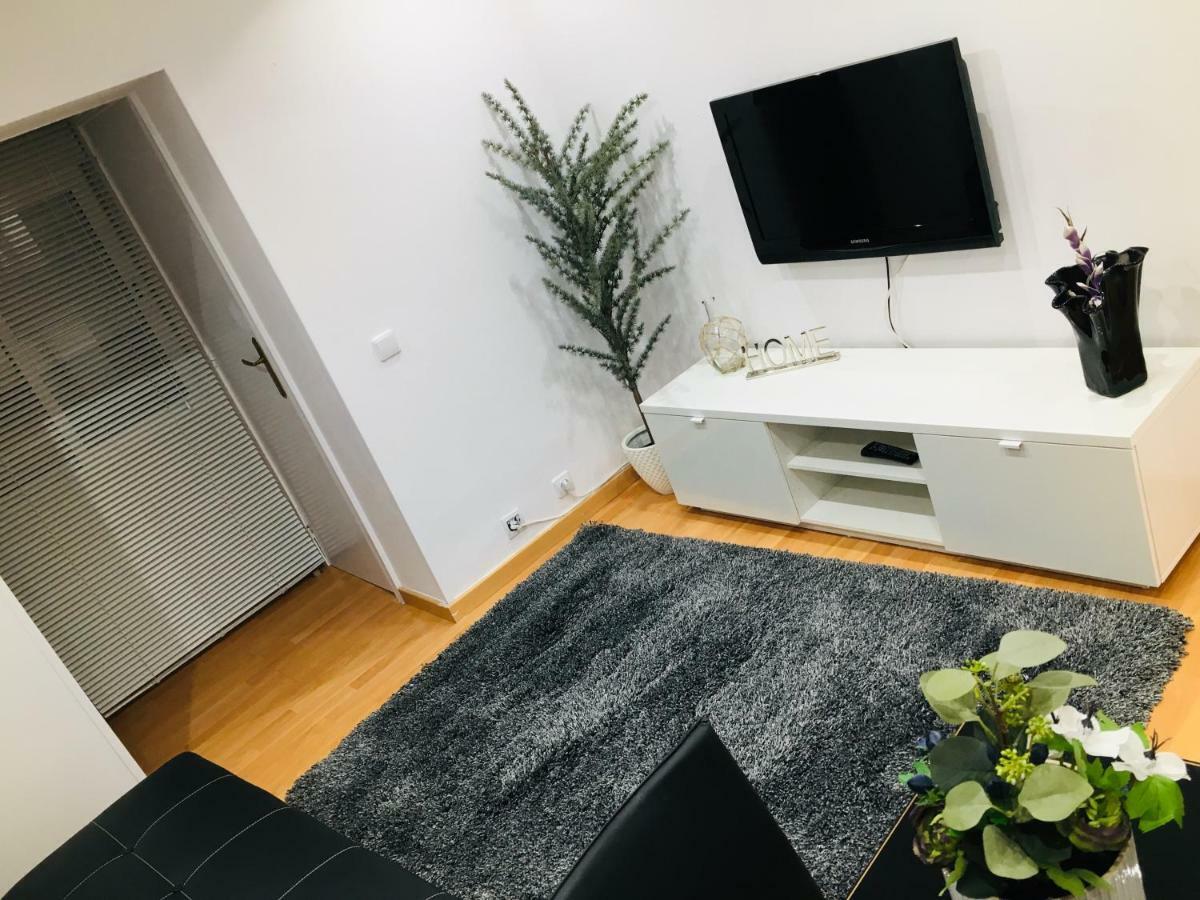 Apartamento Good Vibes Apartment Сарагоса Екстериор снимка